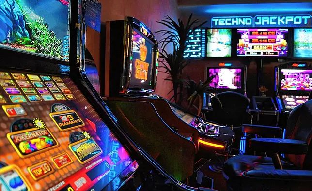 پاکستان میں The Gardens Casino کا آن لائن کیسینو سیکشن کھولیں۔